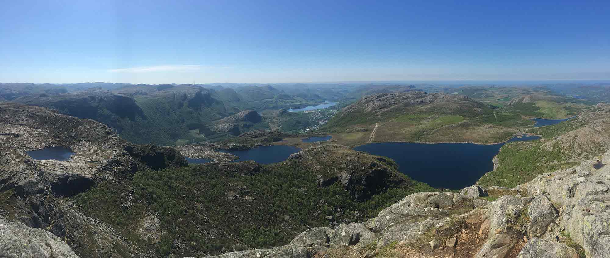 Panorama-Bynuten-preikestolen