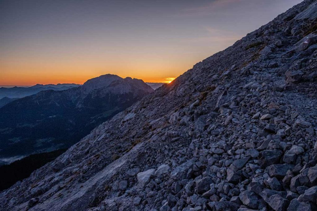 Aufstieg zum Hocheck kurz vor dem Sonnenaufgang